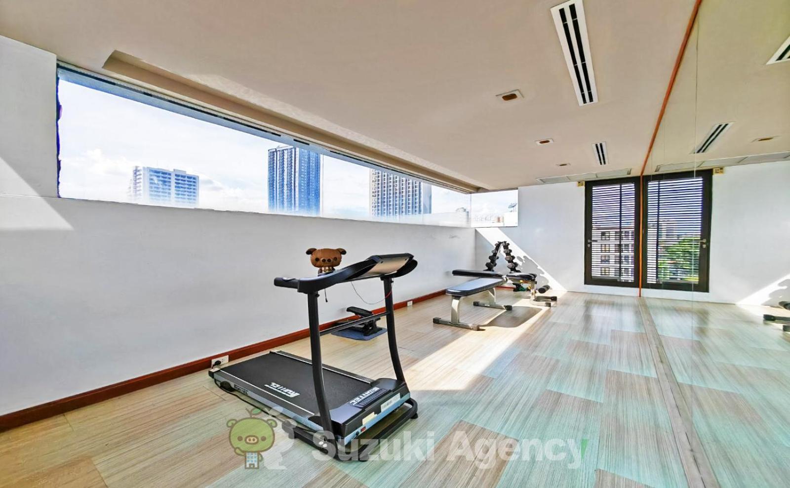 W8 Condo, Top Floor Luxe 3 Bedroom Penthouse, Hip Central Bangkok Area, 5 Mins From Thonglo Bts Station *