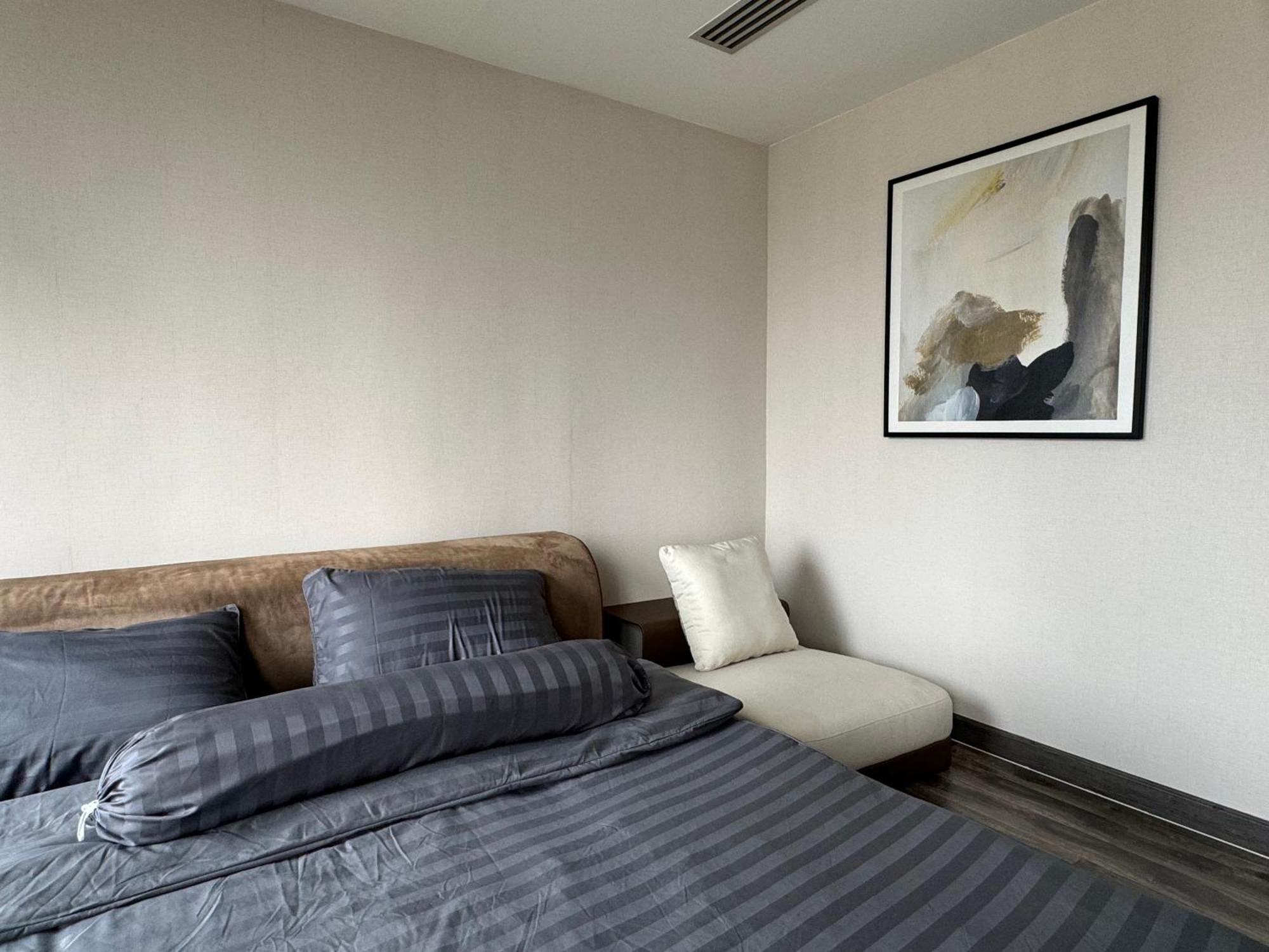 W8 Condo, Top Floor Luxe 3 Bedroom Penthouse, Hip Central Bangkok Area, 5 Mins From Thonglo Bts Station Apartment *