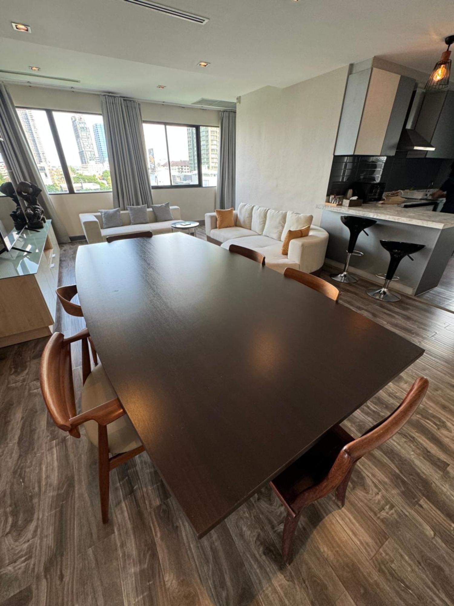 W8 Condo, Top Floor Luxe 3 Bedroom Penthouse, Hip Central Bangkok Area, 5 Mins From Thonglo Bts Station Apartment *